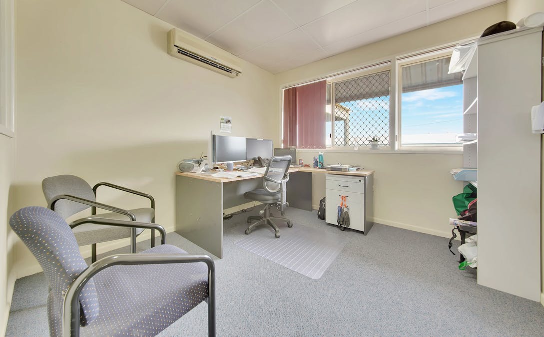 14 Garfield Street, Gladstone Central, QLD, 4680 - Image 5