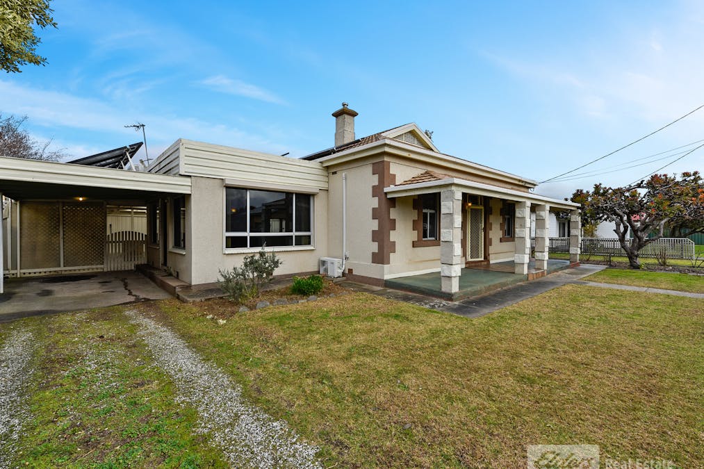 15  Stuckey Street, Millicent, SA, 5280 - Image 1