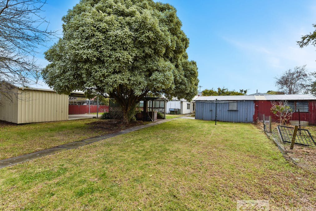 15  Stuckey Street, Millicent, SA, 5280 - Image 21