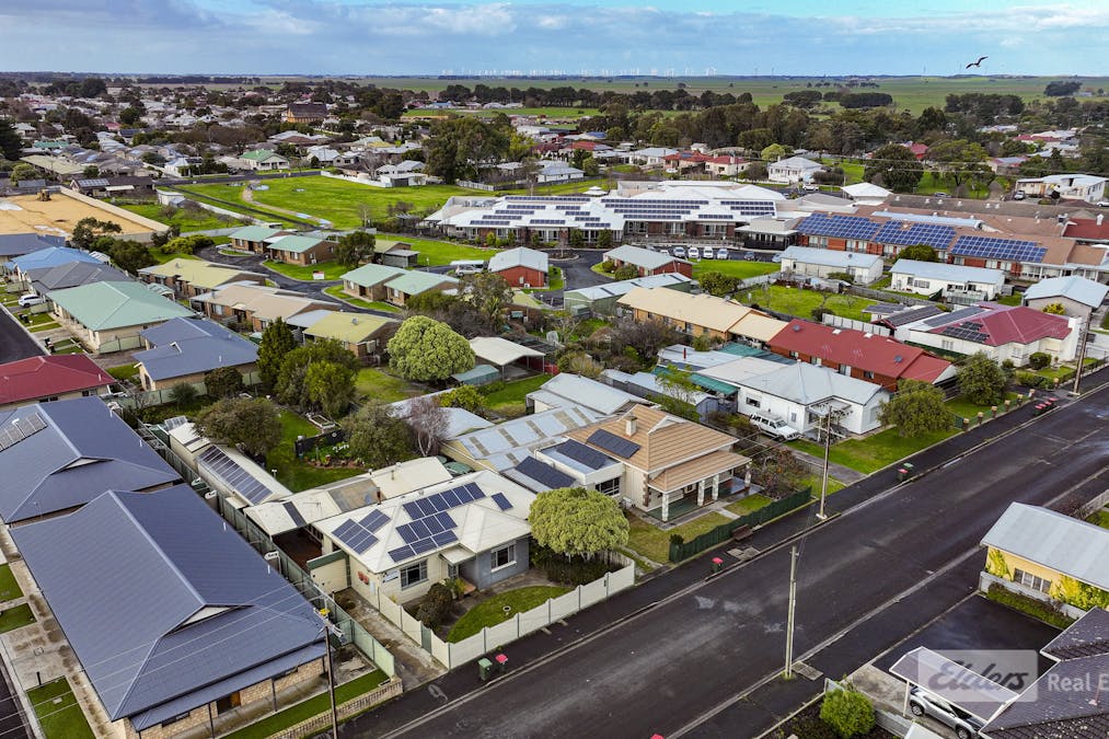 15  Stuckey Street, Millicent, SA, 5280 - Image 28