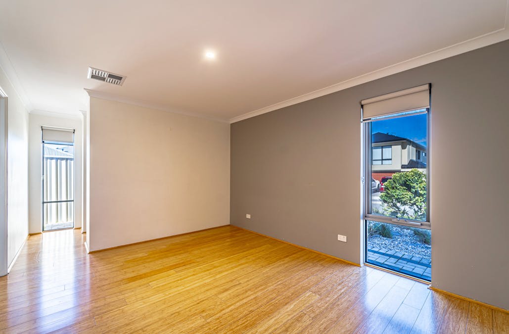 4 Arcoona Avenue, Golden Bay, WA, 6174 - Image 6
