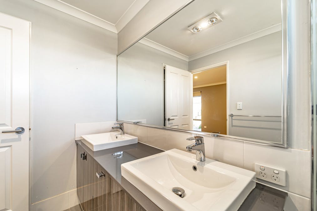 4 Arcoona Avenue, Golden Bay, WA, 6174 - Image 9