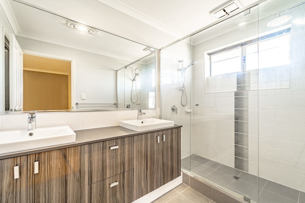 4 Arcoona Avenue, Golden Bay, WA, 6174 - Image 8
