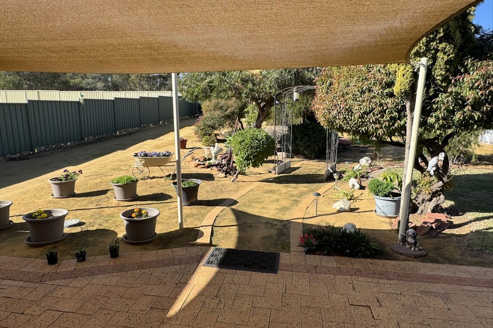 7 Ashton Street, Quairading, WA, 6383 - Image 14
