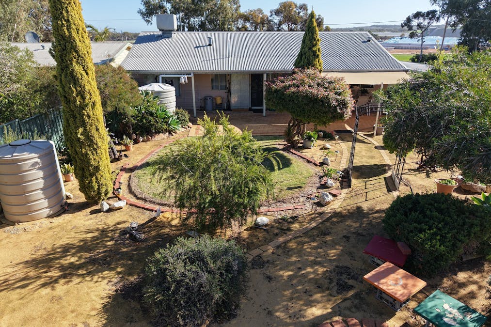 7 Ashton Street, Quairading, WA, 6383 - Image 30
