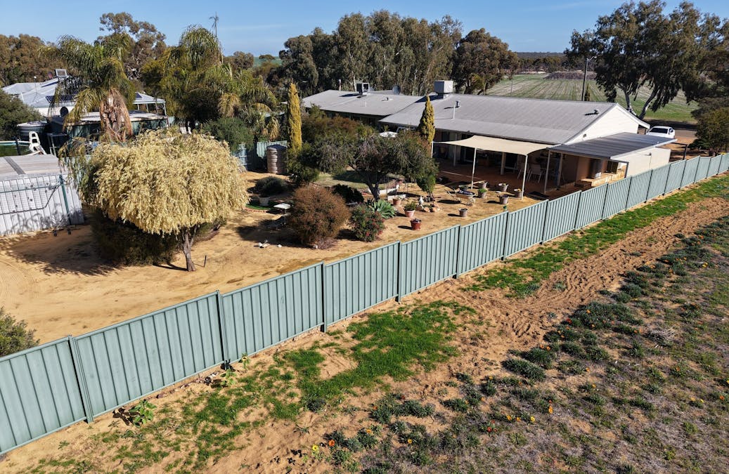 7 Ashton Street, Quairading, WA, 6383 - Image 22