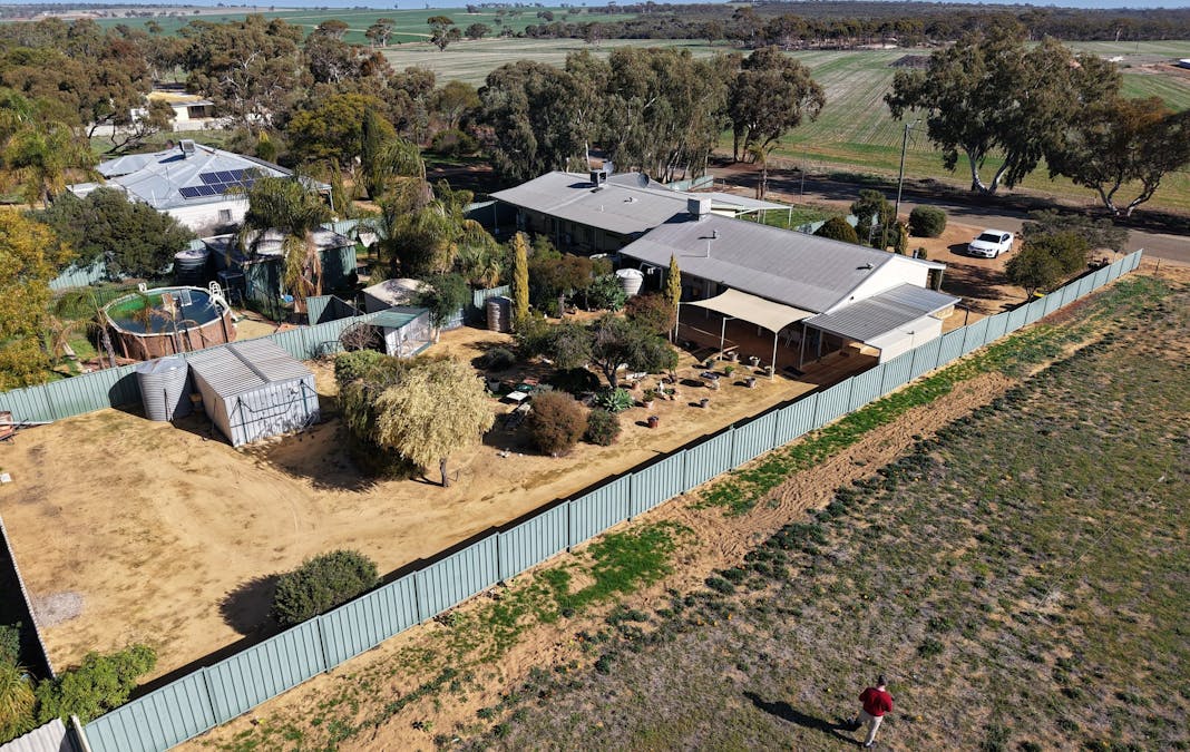 7 Ashton Street, Quairading, WA, 6383 - Image 23