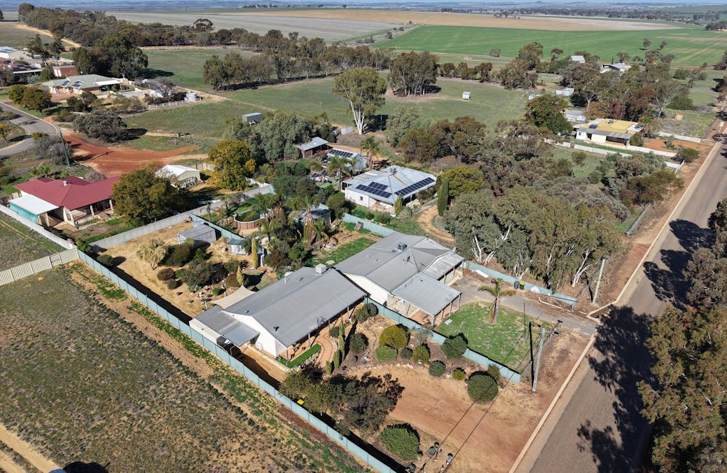 7 Ashton Street, Quairading, WA, 6383 - Image 25