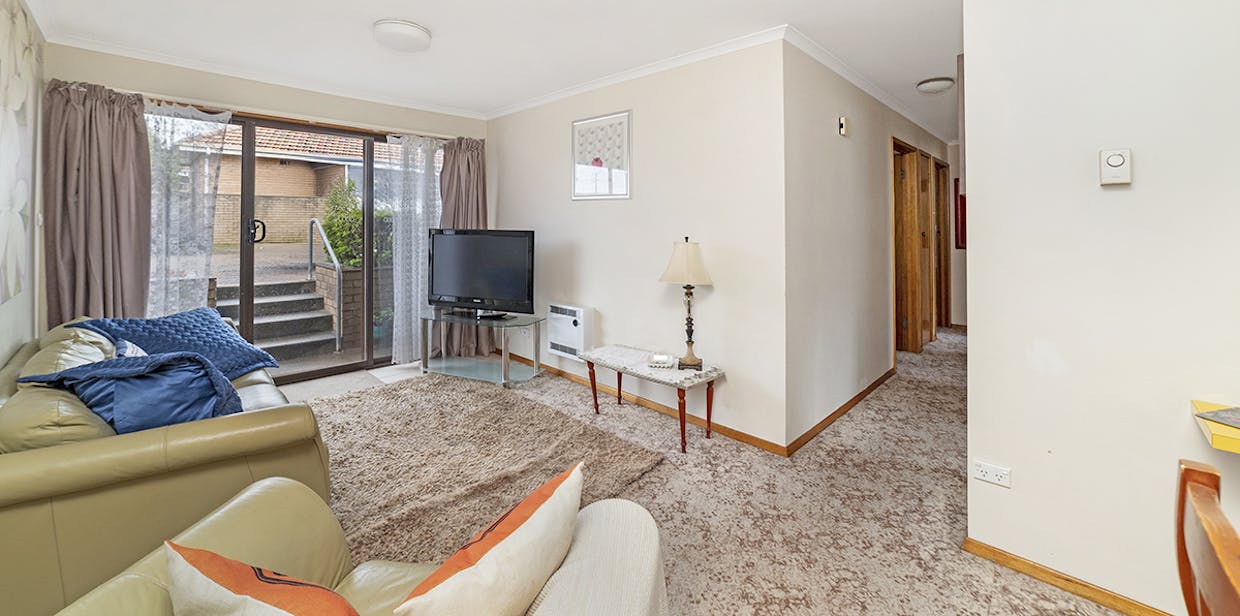 1/22 Brown Street, Hamilton, VIC, 3300 - Image 3