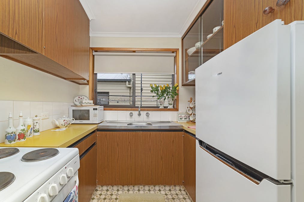 1/22 Brown Street, Hamilton, VIC, 3300 - Image 5