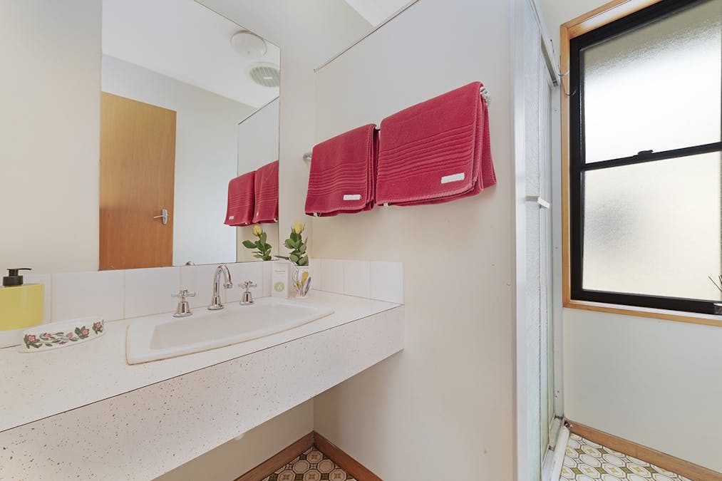 1/22 Brown Street, Hamilton, VIC, 3300 - Image 8