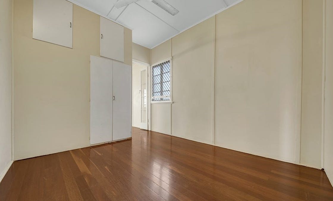 69 Toolooa Street, South Gladstone, QLD, 4680 - Image 5
