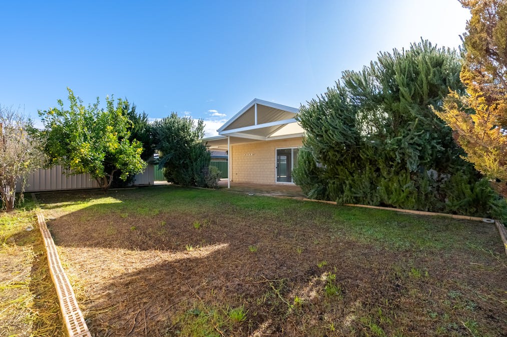 18 St Andrews Loop, Cooloongup, WA, 6168 - Image 18