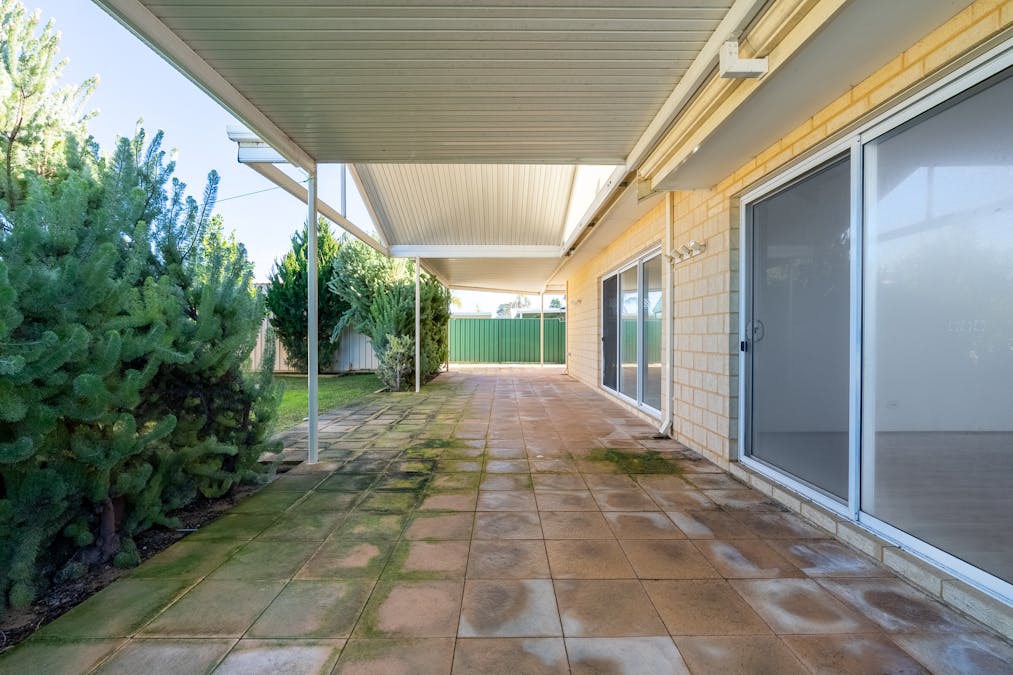 18 St Andrews Loop, Cooloongup, WA, 6168 - Image 20