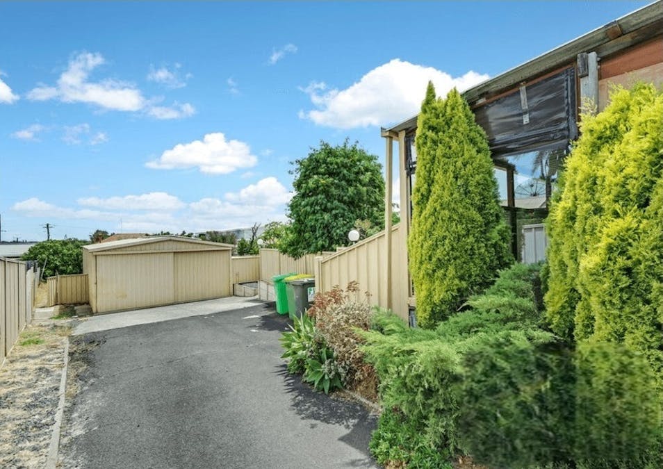 35 Latour Street, Australind, WA, 6233 - Image 4