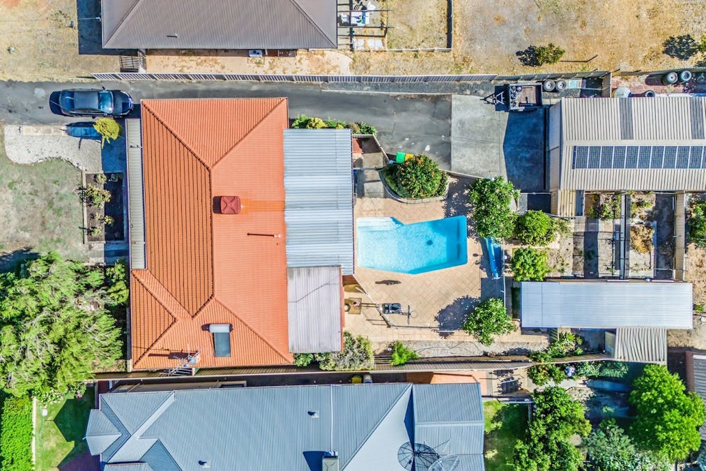 35 Latour Street, Australind, WA, 6233 - Image 3