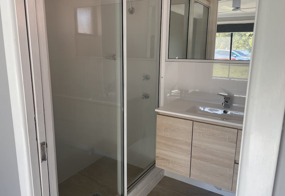 2 Lotus Place, Parkes, NSW, 2870 - Image 5