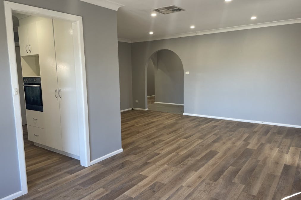 2 Lotus Place, Parkes, NSW, 2870 - Image 4