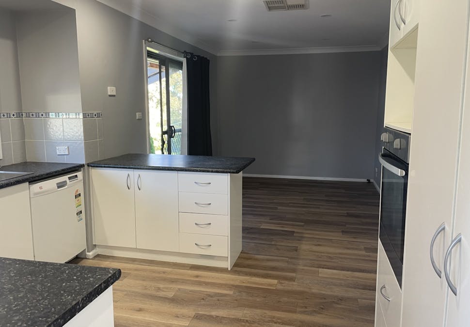 2 Lotus Place, Parkes, NSW, 2870 - Image 3