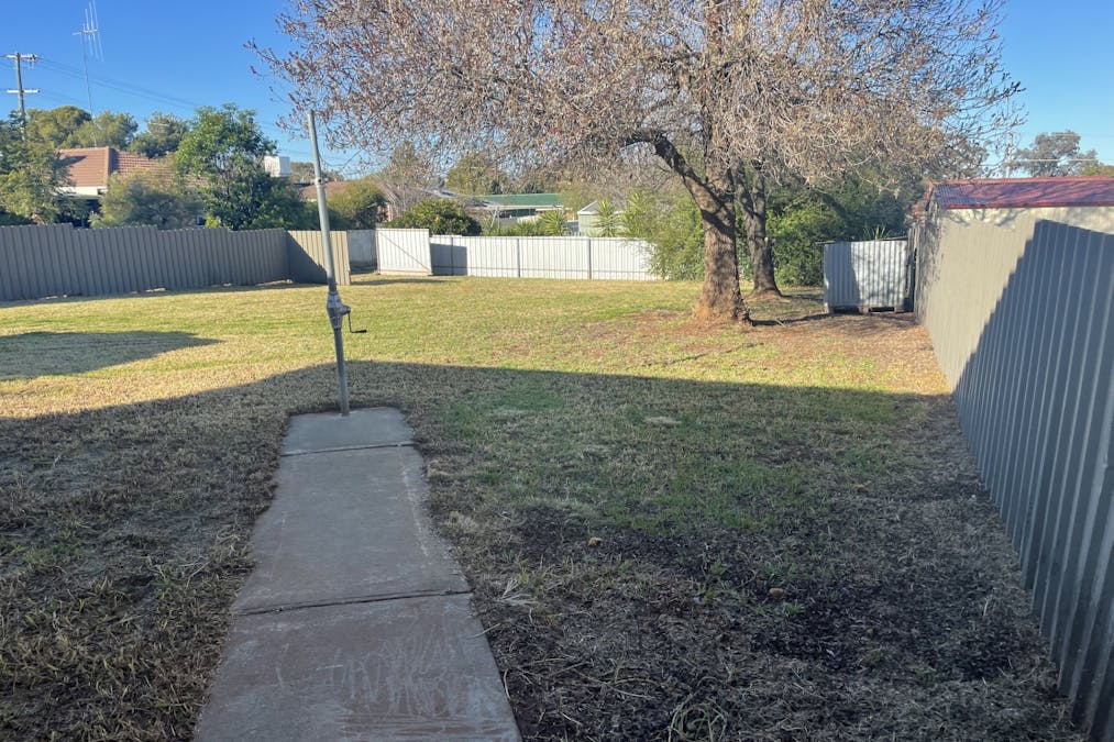 2 Lotus Place, Parkes, NSW, 2870 - Image 16