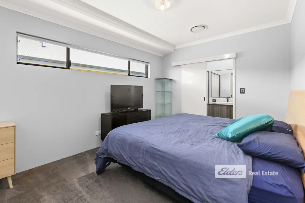 130 The Boulevard, Australind, WA, 6233 - Image 8