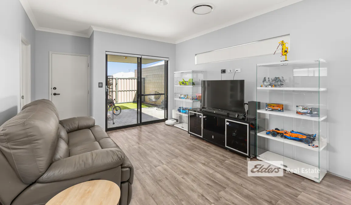 130 The Boulevard, Australind, WA, 6233 - Image 6