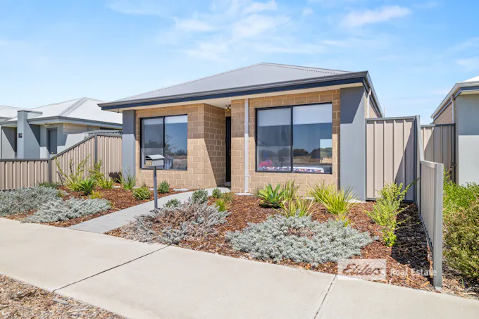 130 The Boulevard, Australind, WA, 6233 - Image 1