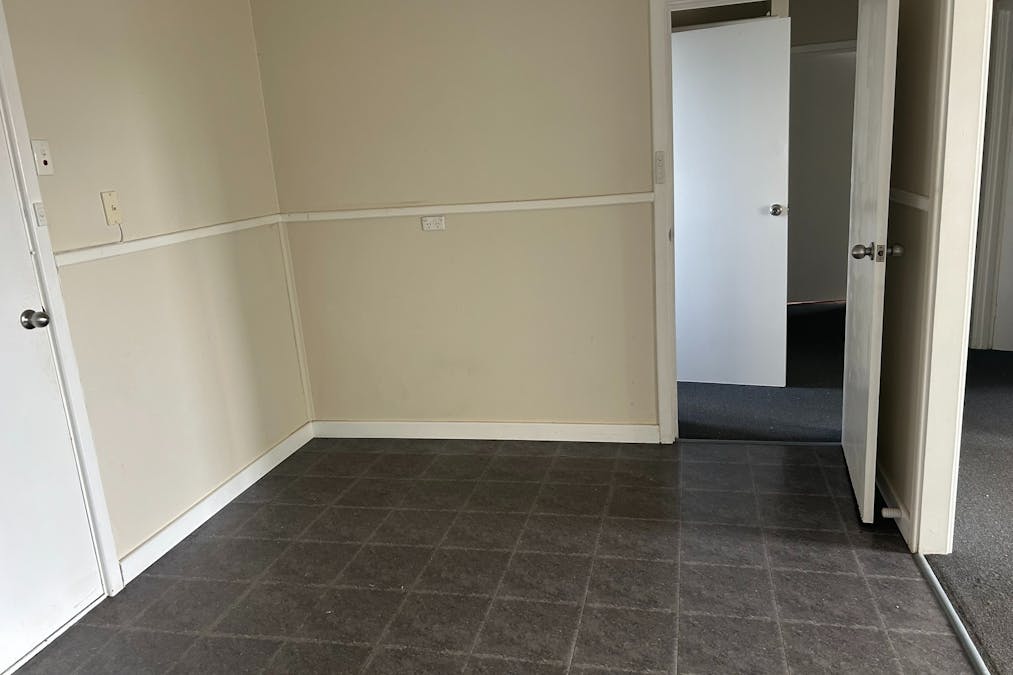57 Caw Street, Merredin, WA, 6415 - Image 11
