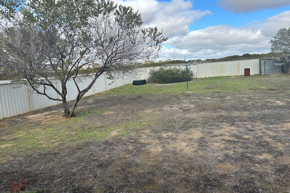57 Caw Street, Merredin, WA, 6415 - Image 13