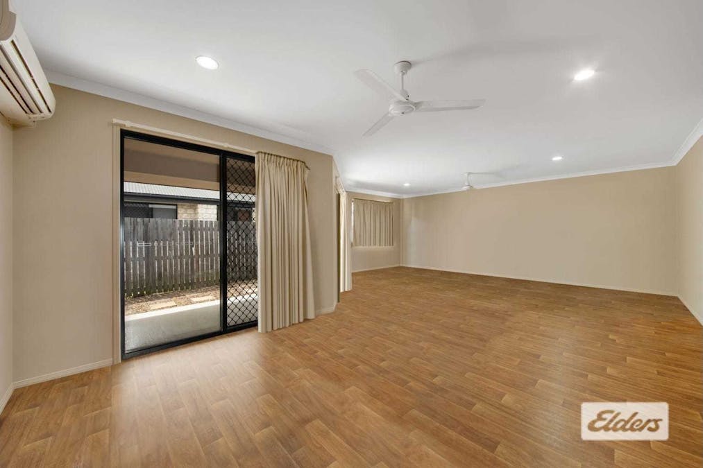 1/33 Waratah Street, Kin Kora, QLD, 4680 - Image 2