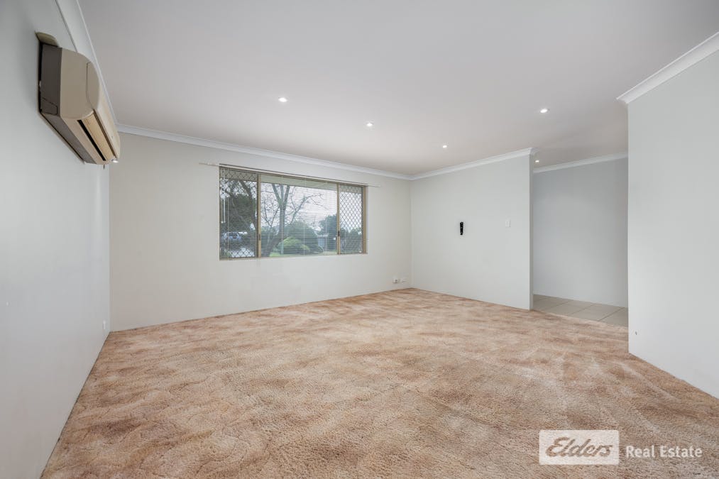 56 Kingsbridge Road, Warnbro, WA, 6169 - Image 3