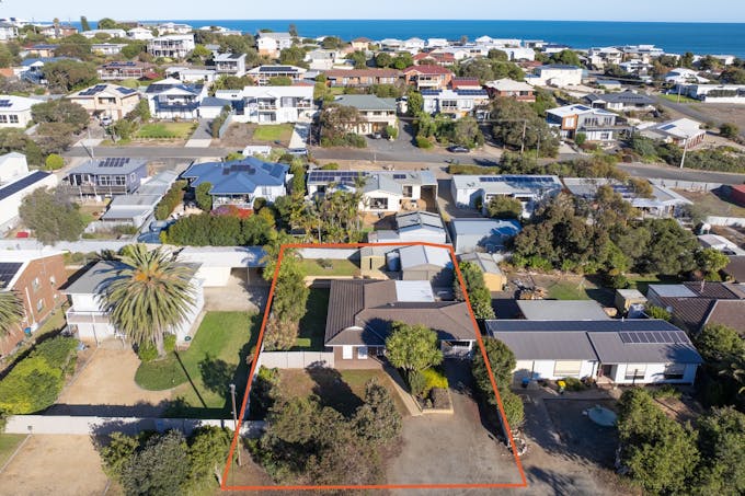 103 North Terrace, Port Elliot, SA, 5212 - Image 1