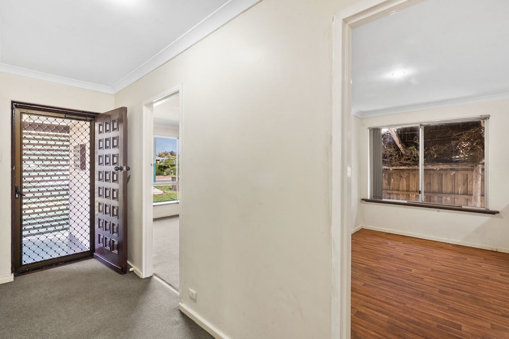 26 Seahaven Street, Safety Bay, WA, 6169 - Image 2