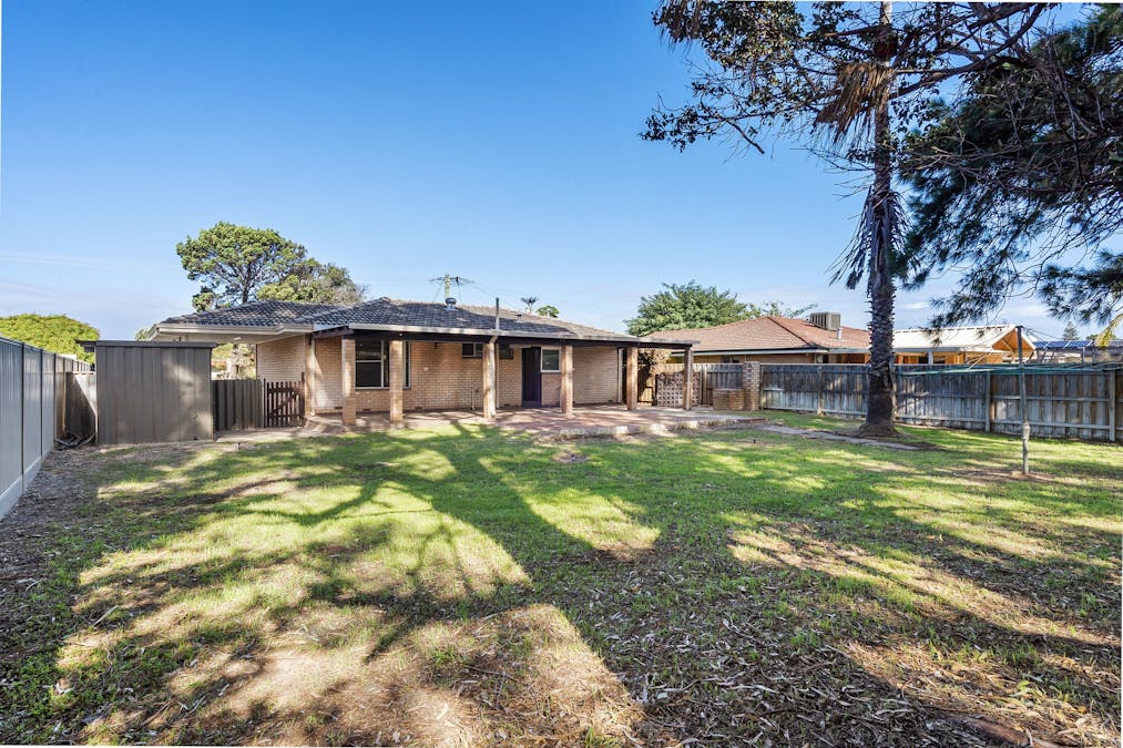 26 Seahaven Street, Safety Bay, WA, 6169 - Image 23