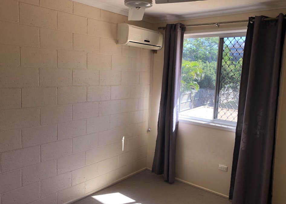 2/105 Auckland Street, Gladstone Central, QLD, 4680 - Image 6