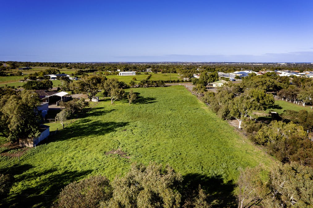 291 Chapman Valley Road, Waggrakine, WA, 6530 - Image 25