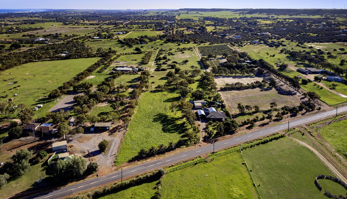 291 Chapman Valley Road, Waggrakine, WA, 6530 - Image 26