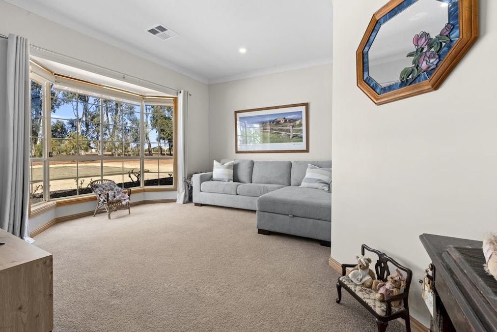218 McKenzie Road, Barmera, SA, 5345 - Image 4