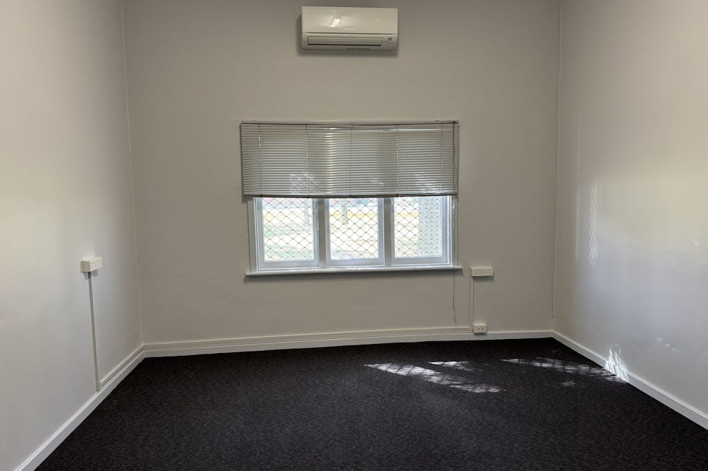 327 Fitzgerald Street East, Northam, WA, 6401 - Image 13