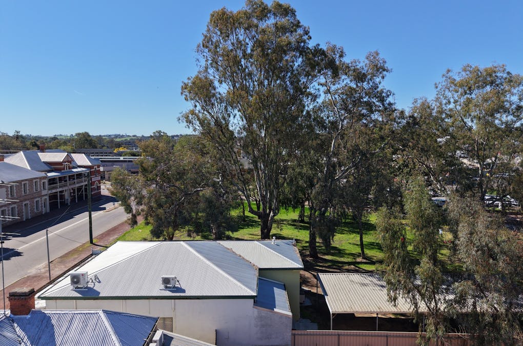 327 Fitzgerald Street East, Northam, WA, 6401 - Image 2