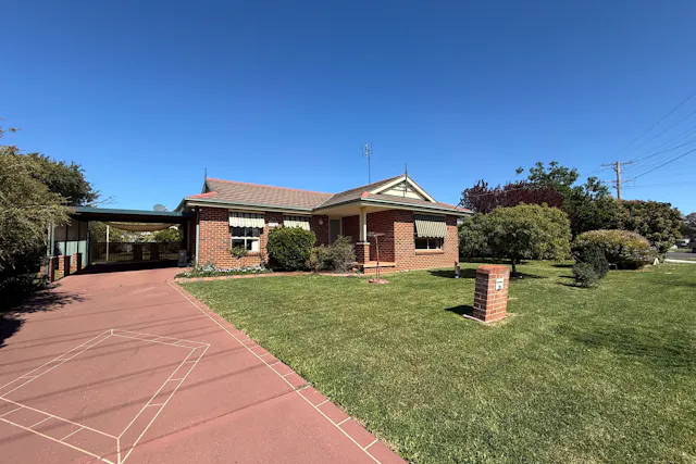 35 Best Street — photo from Elders Real Estate Parkes
