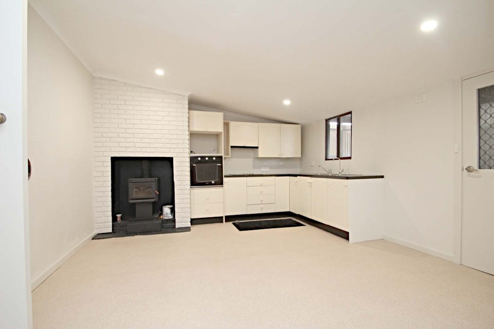 16 Paxton Terrace, Burra, SA, 5417 - Image 11