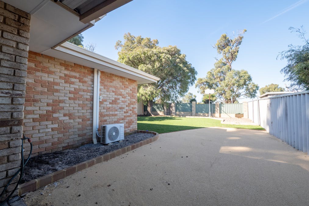 16 Darile Street, Hillman, WA, 6168 - Image 23
