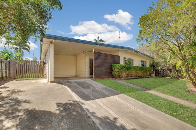 15 Anderson Street, Clinton, QLD, 4680 - Image 1