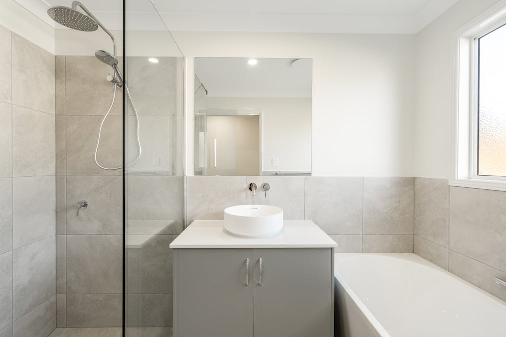 11  Jannusch Road, Gowrie Mountain, QLD, 4350 - Image 10