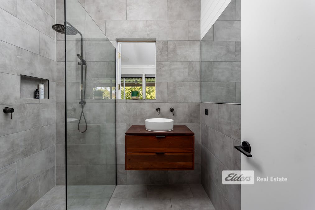 15 Roy Street, Harvey, WA, 6220 - Image 12