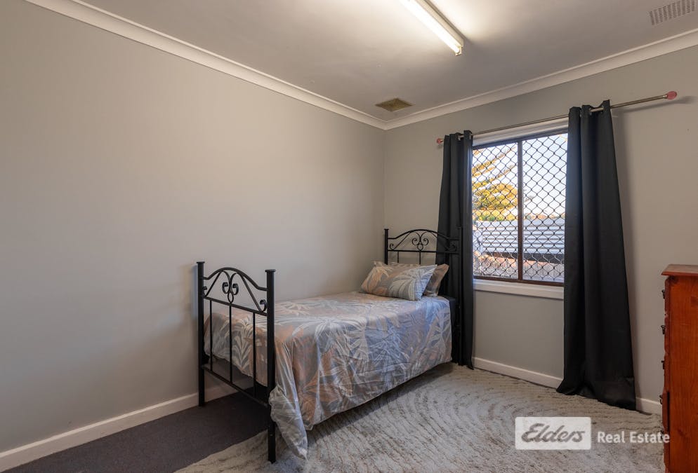 14 Lindfield Crescent, Spencer Park, WA, 6330 - Image 16