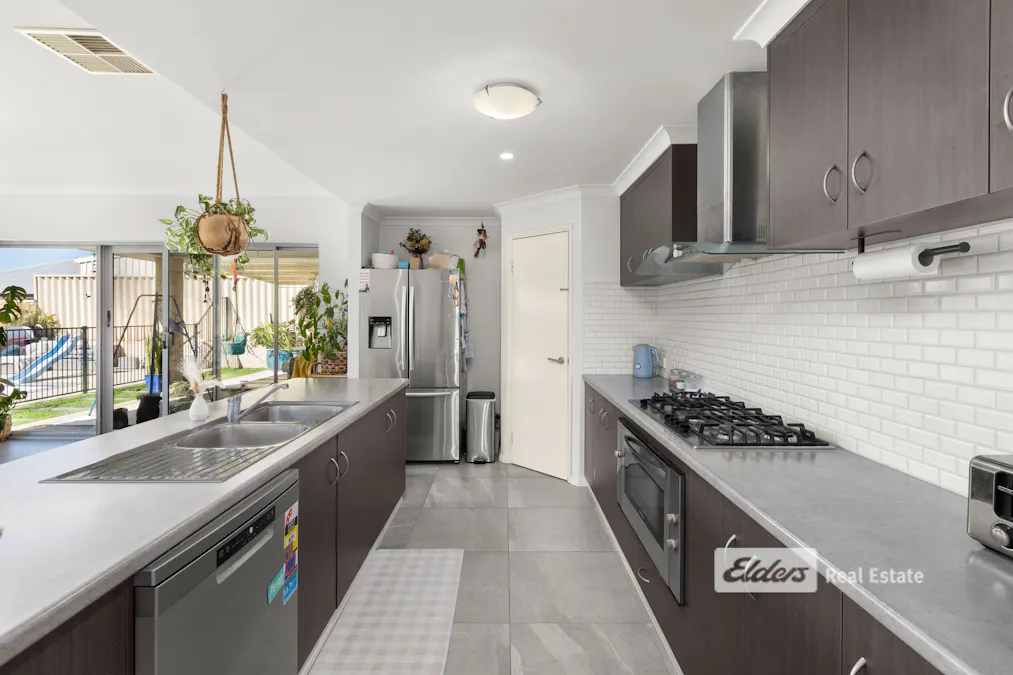 13 Chisholm Road, Dalyellup, WA, 6230 - Image 8