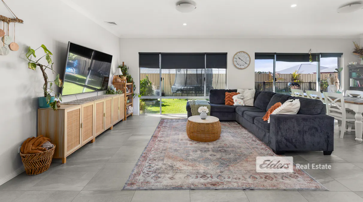 13 Chisholm Road, Dalyellup, WA, 6230 - Image 12