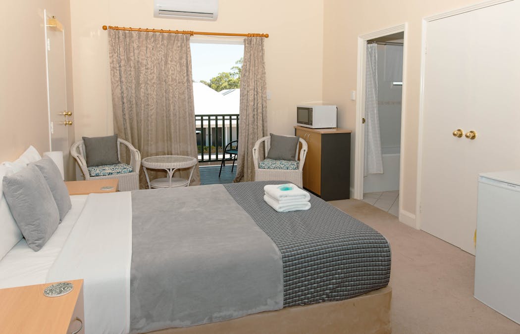 58/125 Avon Terrace, York, WA, 6302 - Image 2